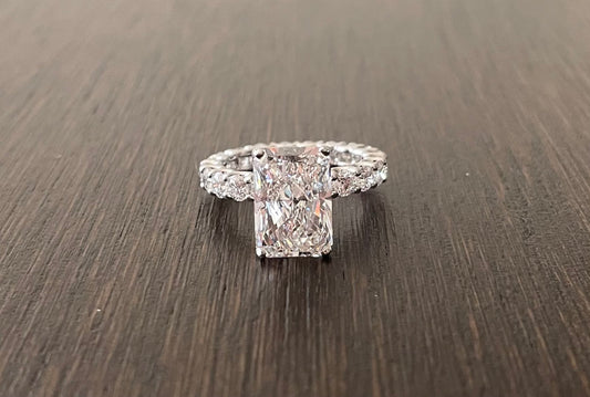 5.00 Carat Lab Grown Radiant Diamond Ring – E / VVS2 – IGI Certified